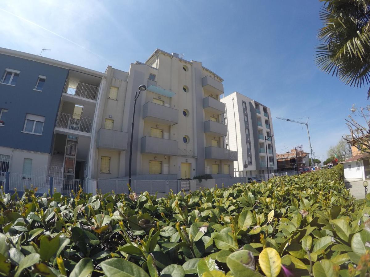 Attico Margherita - Agenzia Cocal Apartment กาออร์เล ภายนอก รูปภาพ